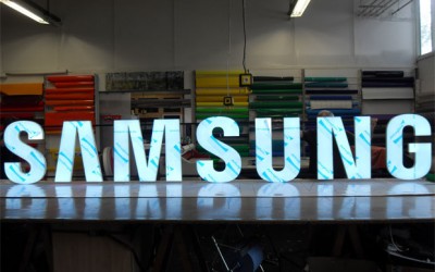 <!--:de-->Samsung Frontleuchter Einzelbuchstaben<!--:-->